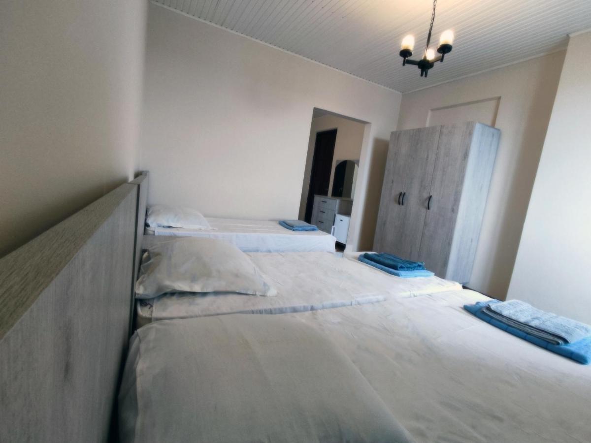 Guesthouse White Swan Kobuleti Extérieur photo