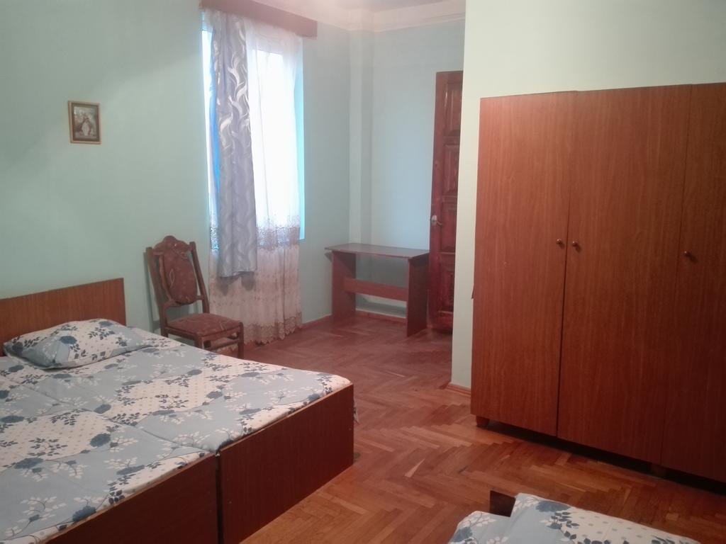 Guesthouse White Swan Kobuleti Extérieur photo