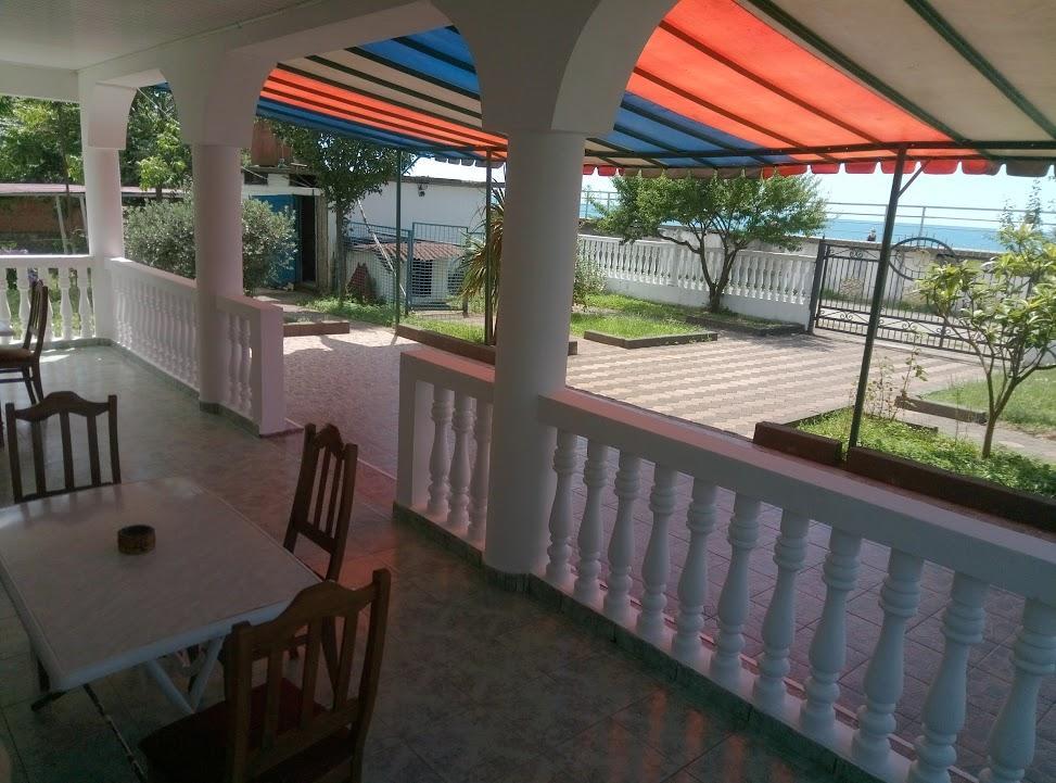 Guesthouse White Swan Kobuleti Extérieur photo