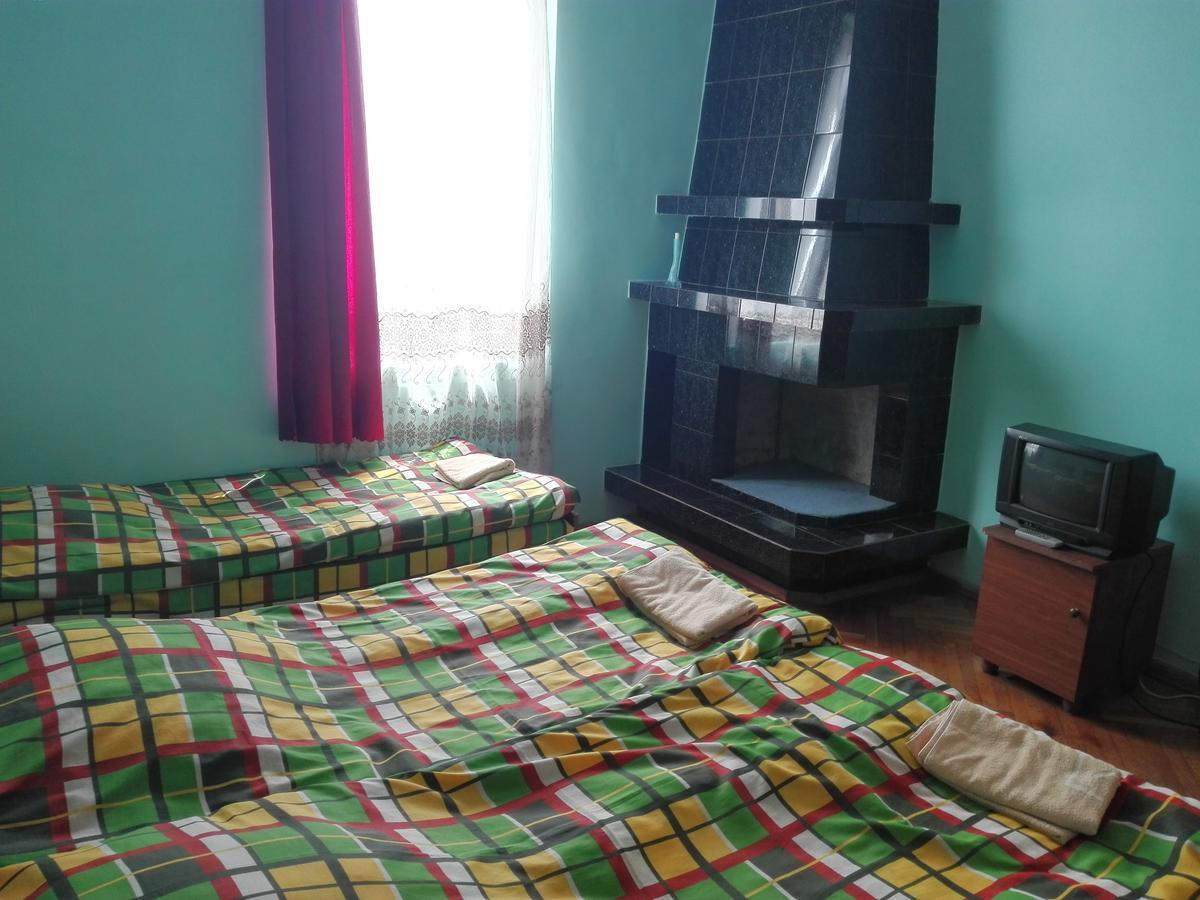 Guesthouse White Swan Kobuleti Extérieur photo