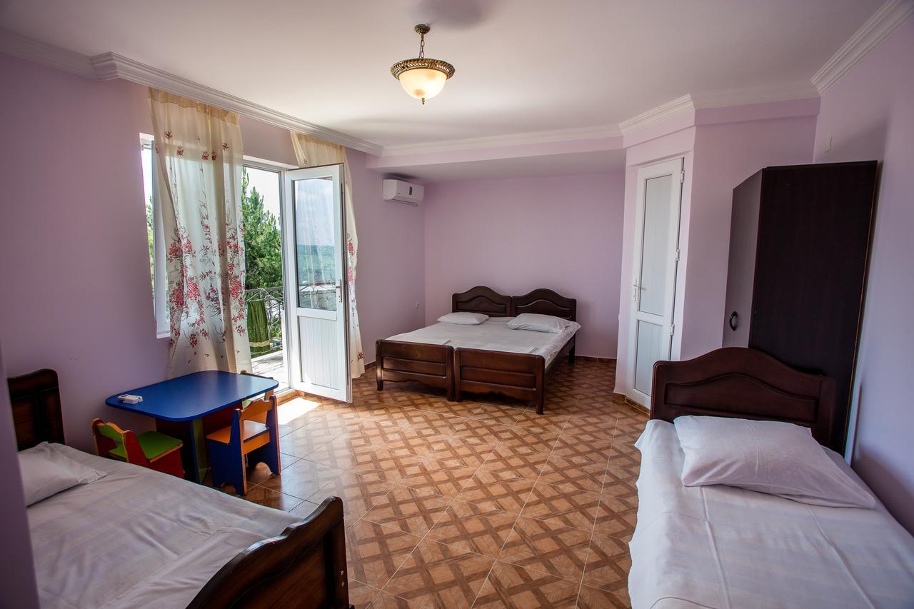 Guesthouse White Swan Kobuleti Extérieur photo